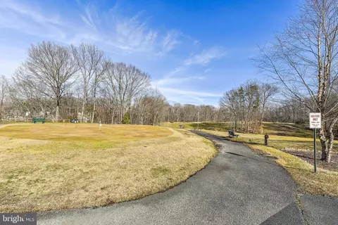 Exterior - 528 Coover Rd, Annapolis, MD 21401 photo 8 of 11
