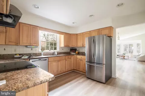 Kitchen - 528 Coover Rd, Annapolis, MD 21401 photo 2 of 2
