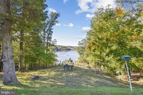2900 Shipmaster Way #322, Annapolis, MD 21401