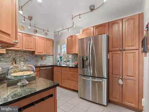 75 Gentry Ct, Annapolis, MD 21403 photo 2