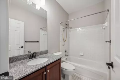 Bath - 237 Galewood Dr, Edgewater, MD 21037 photo 5 of 6