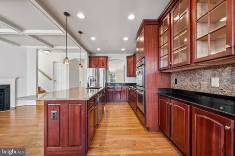 Kitchen - 237 Galewood Dr, Edgewater, MD 21037 photo 3 of 4