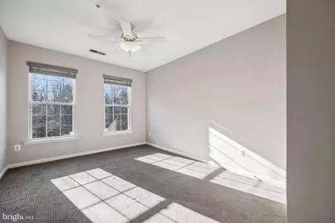 Bedroom - 237 Galewood Dr, Edgewater, MD 21037 photo 2 of 2