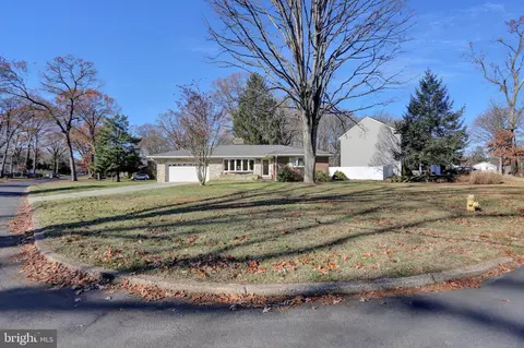 306 Delma Ave, Pasadena, MD 21122 photo 2