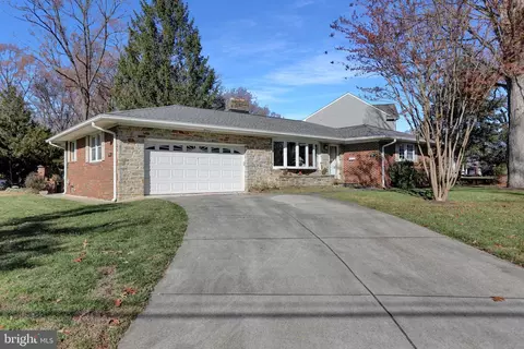 306 Delma Ave, Pasadena, MD 21122 photo 35