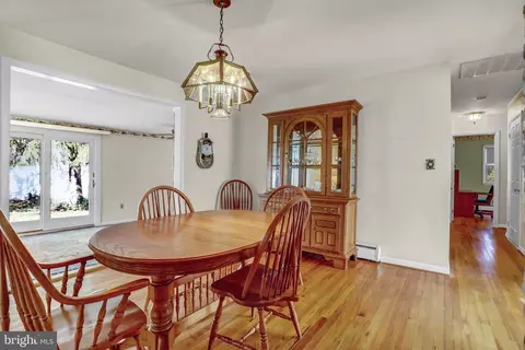 306 Delma Ave, Pasadena, MD 21122 photo 10