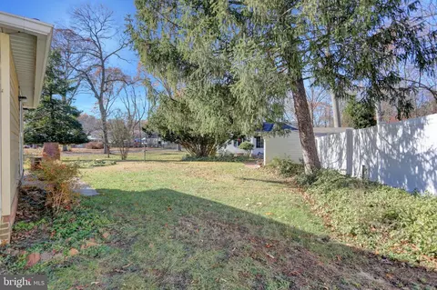 306 Delma Ave, Pasadena, MD 21122 photo 32