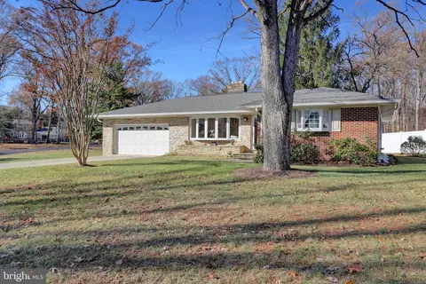306 Delma Ave, Pasadena, MD 21122 photo 34