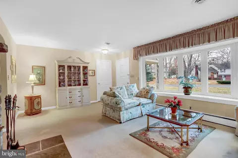 306 Delma Ave, Pasadena, MD 21122 photo 4