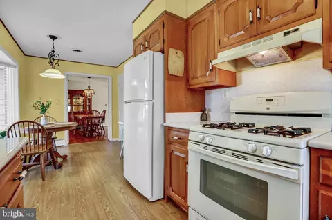 306 Delma Ave, Pasadena, MD 21122 photo 15