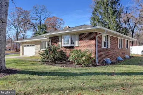 306 Delma Ave, Pasadena, MD 21122 photo 33