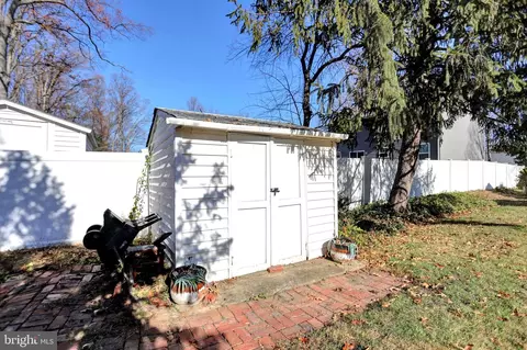 306 Delma Ave, Pasadena, MD 21122 photo 29