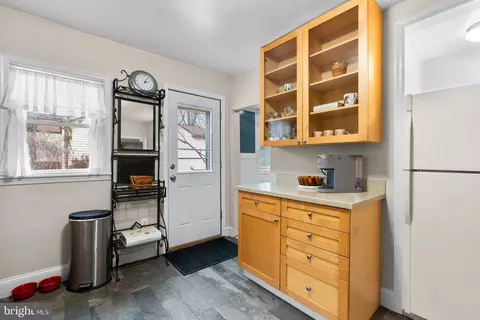 8173 Lea Rd, Pasadena, MD 21122 photo 8
