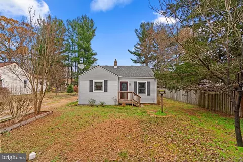 8173 Lea Rd, Pasadena, MD 21122