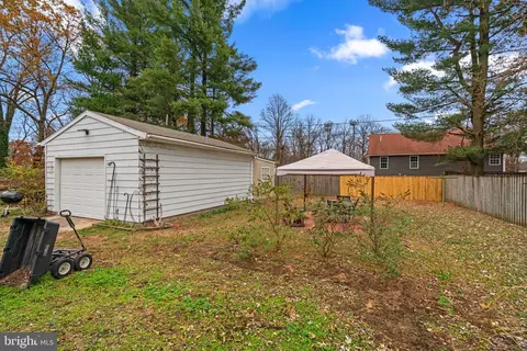 8173 Lea Rd, Pasadena, MD 21122 photo 22