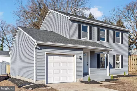 208 Emerson Ave, Glen Burnie, MD 21061