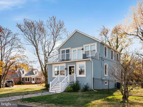 Exterior - 2183 Lake Dr, Pasadena, MD 21122 photo 3 of 14