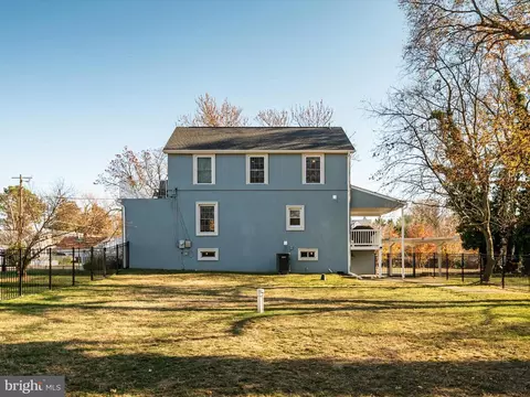 Exterior - 2183 Lake Dr, Pasadena, MD 21122 photo 11 of 14