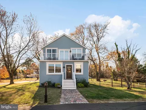 Exterior - 2183 Lake Dr, Pasadena, MD 21122 photo 4 of 14