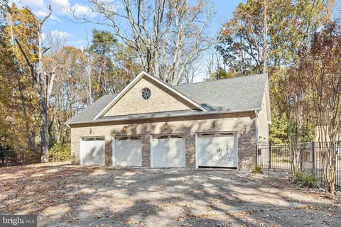Other - 1700 Bayside Beach Rd, Pasadena, MD 21122 photo 20 of 36