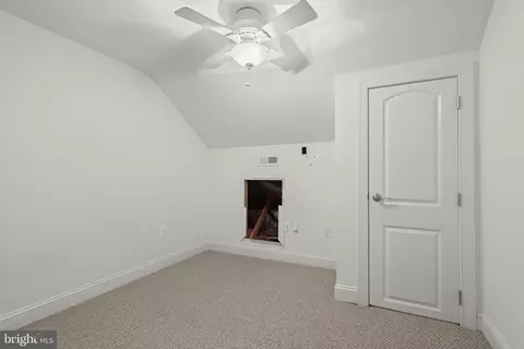 Bedroom - 1700 Bayside Beach Rd, Pasadena, MD 21122 photo 3 of 4
