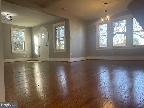 7 10th Ave, Brooklyn, MD 21225 photo 5