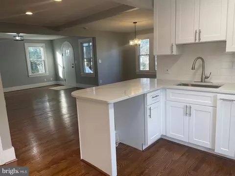 7 10th Ave, Brooklyn, MD 21225 photo 12