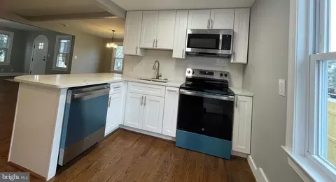 7 10th Ave, Brooklyn, MD 21225 photo 9