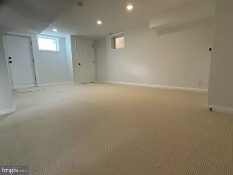 7 10th Ave, Brooklyn, MD 21225 photo 36