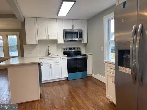 7 10th Ave, Brooklyn, MD 21225 photo 11
