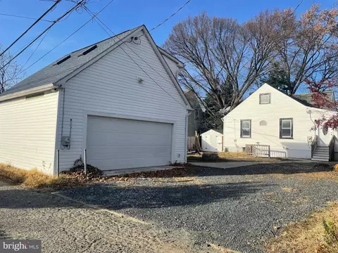 7 10th Ave, Brooklyn, MD 21225 photo 2