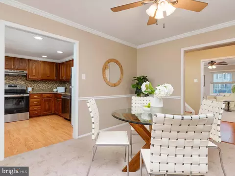 1701 Fillmore Ct, Crofton, MD 21114 photo 11