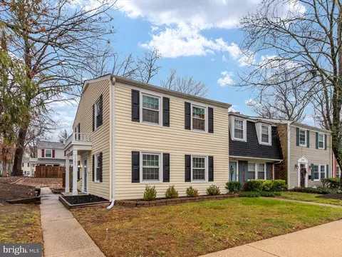1701 Fillmore Ct, Crofton, MD 21114 photo 5