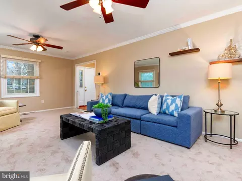 1701 Fillmore Ct, Crofton, MD 21114 photo 9