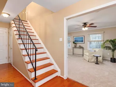 1701 Fillmore Ct, Crofton, MD 21114 photo 6