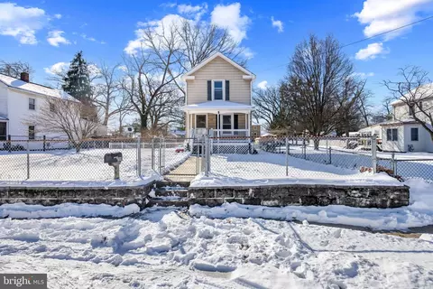 209 3rd Ave SW, Glen Burnie, MD 21061