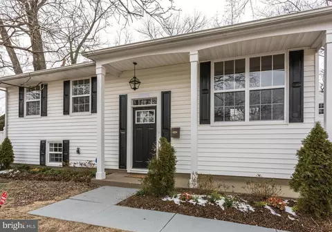 904 Silver Maple Ct, Glen Burnie, MD 21060