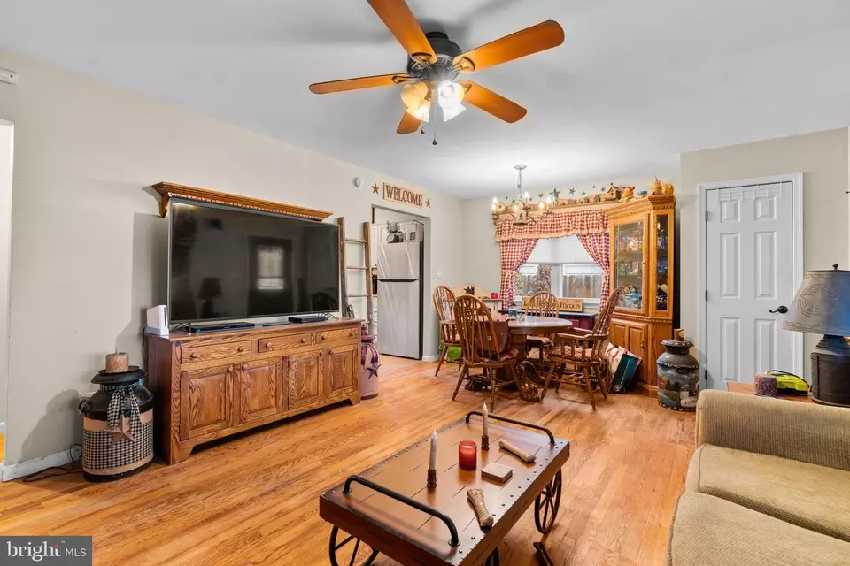 307 Marie Ave, Glen Burnie, MD 21060 photo 4