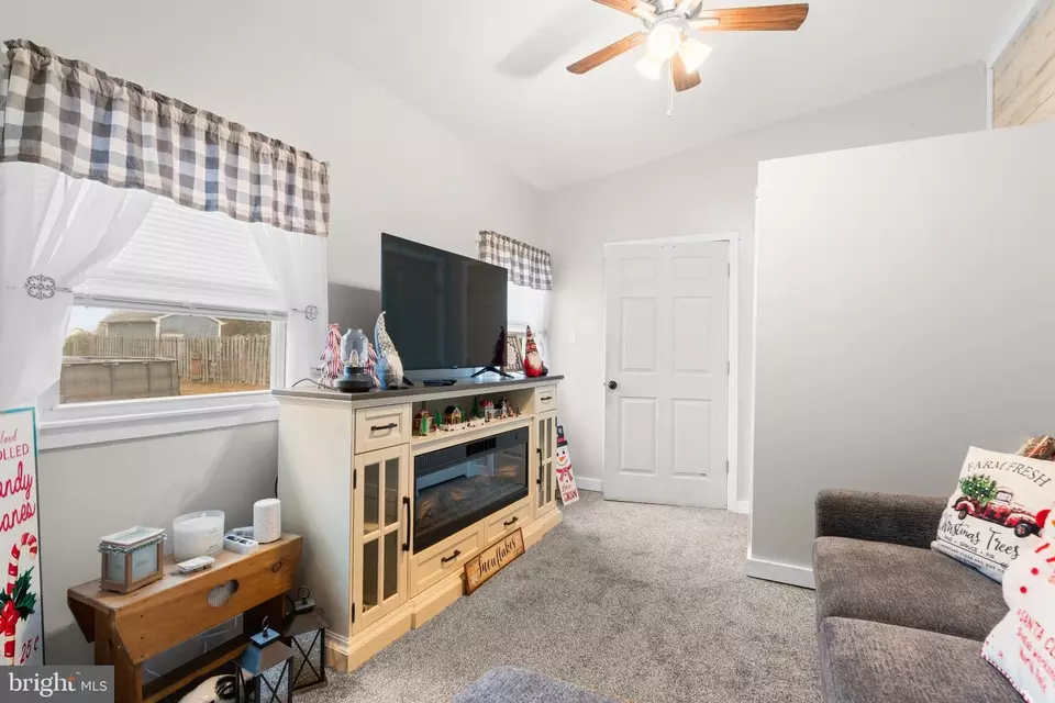  307 Marie Ave, Glen Burnie, MD 21060 photo 14
