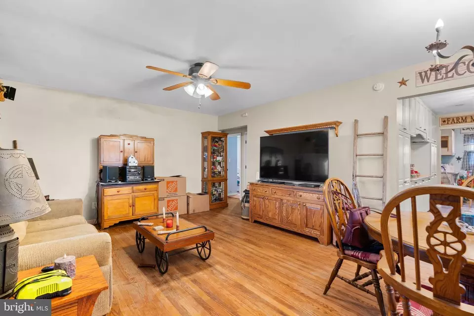 307 Marie Ave, Glen Burnie, MD 21060 photo 3