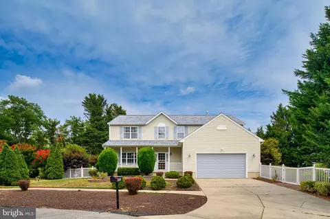 483 Lisa Ave, Odenton, MD 21113