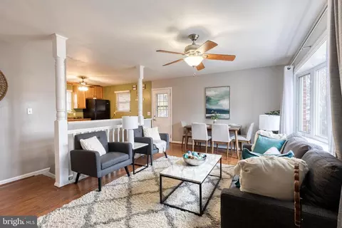 814 220th St, Pasadena, MD 21122 photo 5
