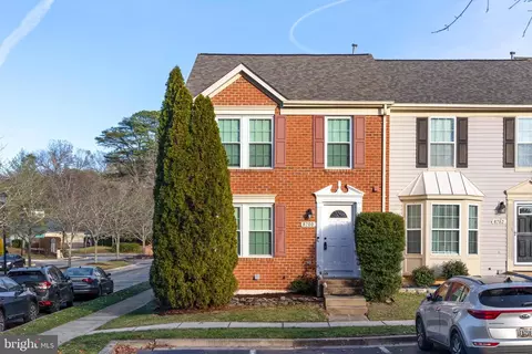 8700 Thornbrook Dr, Odenton, MD 21113