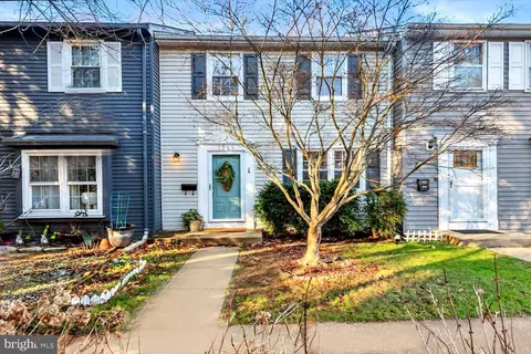 1235 Stonewood Ct, Annapolis, MD 21409
