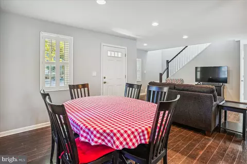 Dining - 7768 Outing Ave, Pasadena, MD 21122 photo 4 of 5