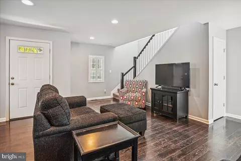 Entry Way - 7768 Outing Ave, Pasadena, MD 21122 photo 2 of 4