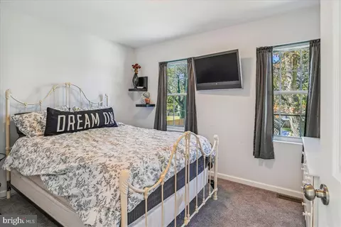 Bedroom - 7768 Outing Ave, Pasadena, MD 21122 photo 1 of 9