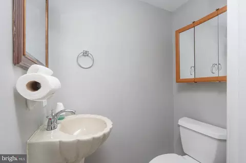 7662 Beth Noelle Ct, Pasadena, MD 21122 photo 13