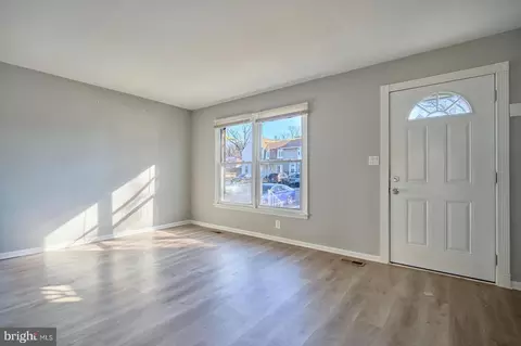 7662 Beth Noelle Ct, Pasadena, MD 21122 photo 4