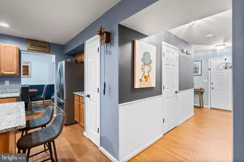 Entry Way - 100 Silopanna Rd, Annapolis, MD 21403 photo 1 of 4